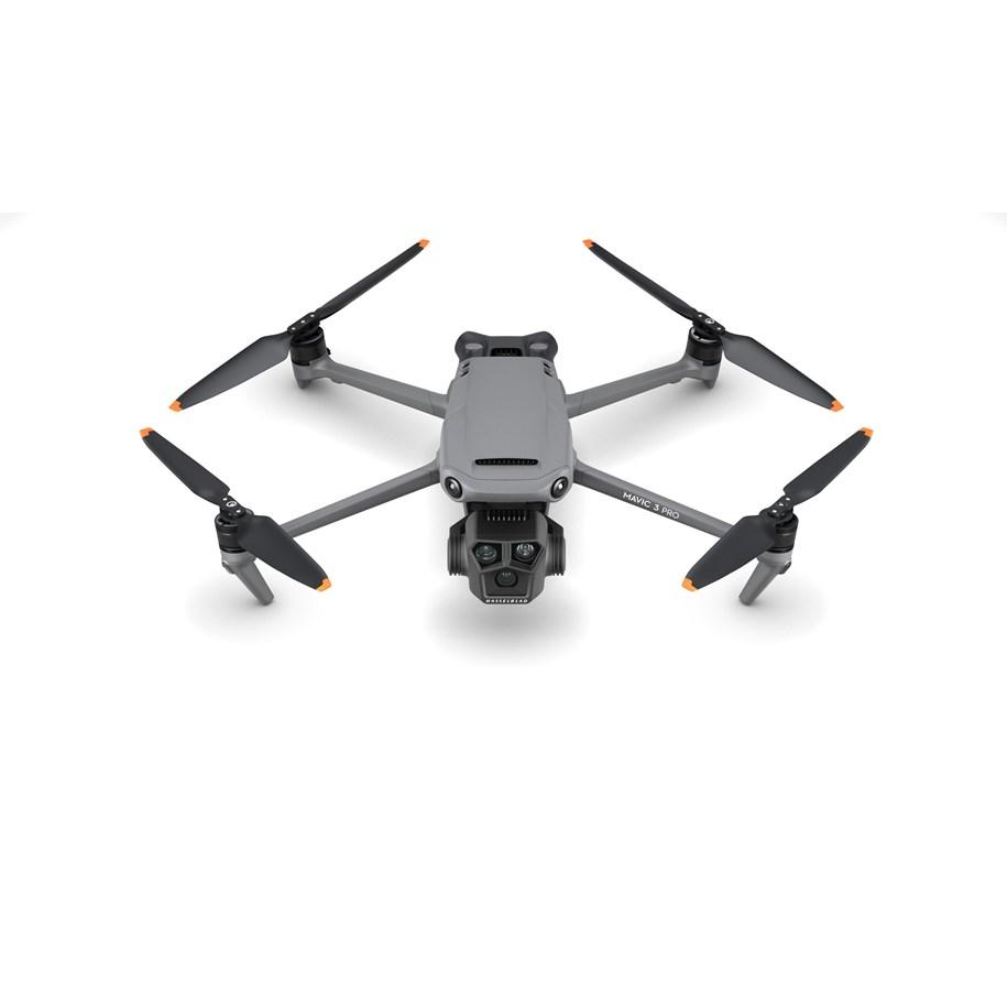 DJI Mavic 3 Pro proffsdrönare med Hasselblad-trippelkamera